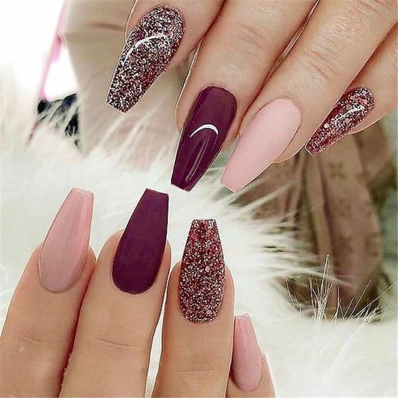 Trending Winter Gel Nail Ideas To Beat the Winter Blues